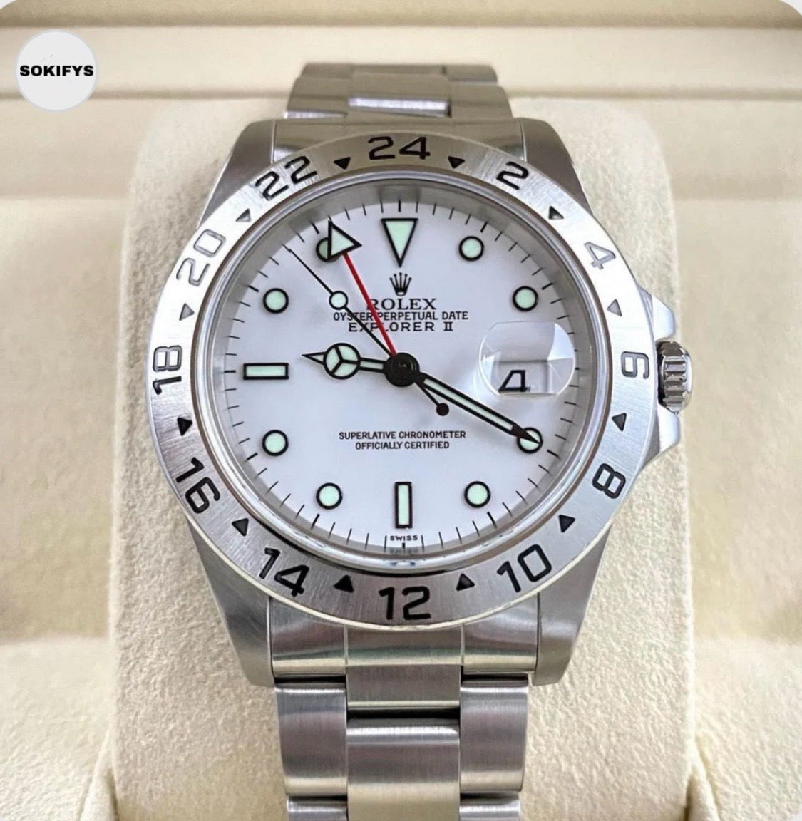 Rolex 16570 explorer II polar dial